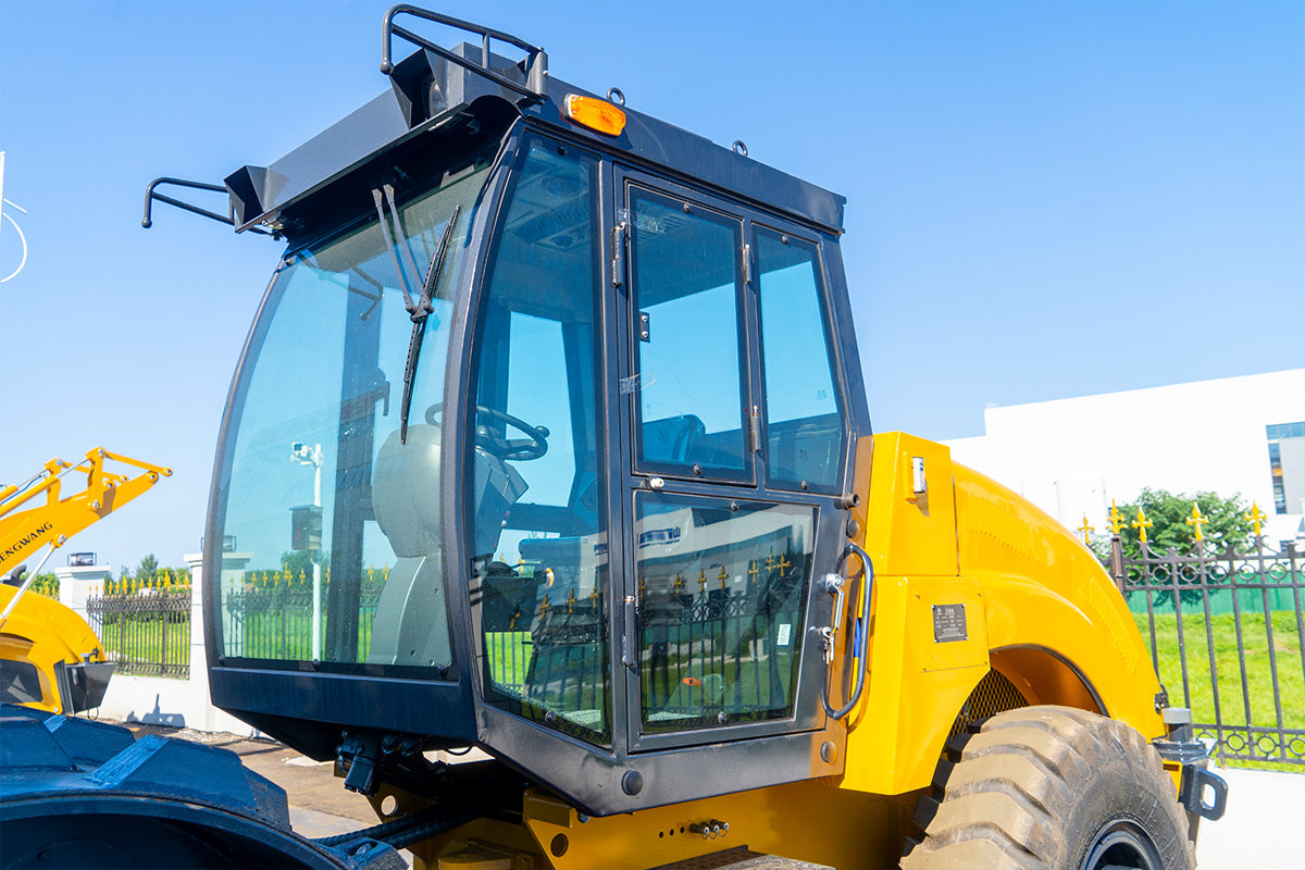 HWS212H large road roller.