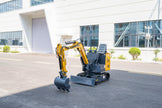 HENGWANG 1.5 Ton Mini Excavator | 15 HP Compact Digger with 2700mm Digging Radius