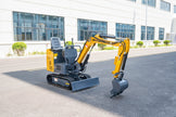 HENGWANG 1.5 Ton Mini Excavator | 15 HP Compact Digger with 2700mm Digging Radius