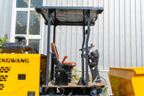 HW-3T wheeled tipper truck.