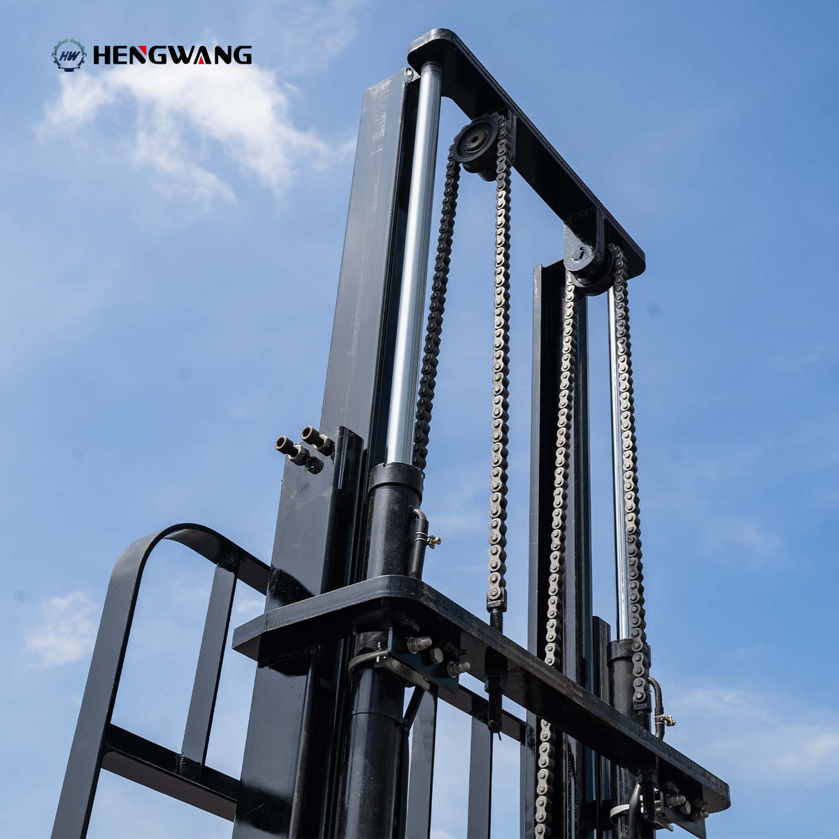1 ton electric forklift lifting mast with hydraulic cylinder and chains