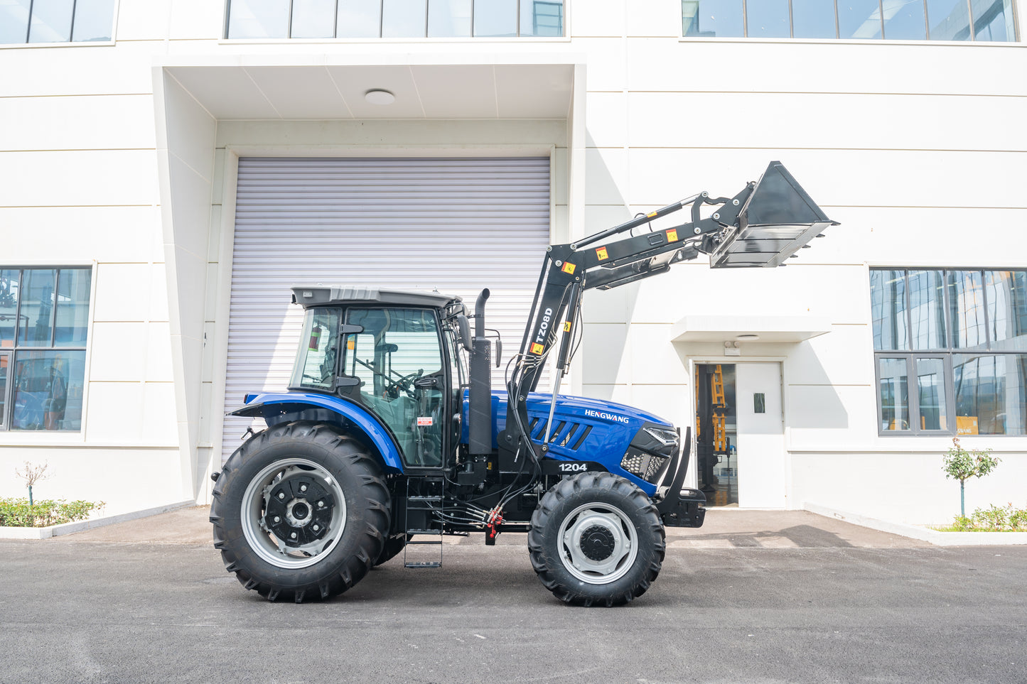 HW1204 tractor,