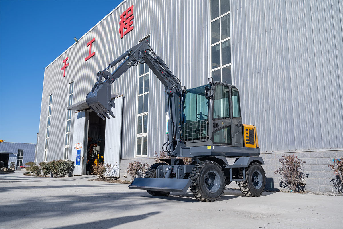 HWL40 wheeled excavator.