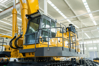 HW1300D large excavator.