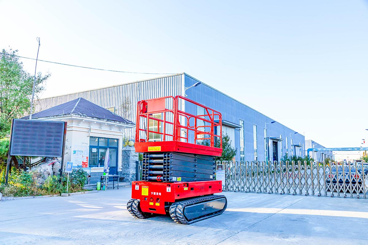 HW12 tracked lifting platform.