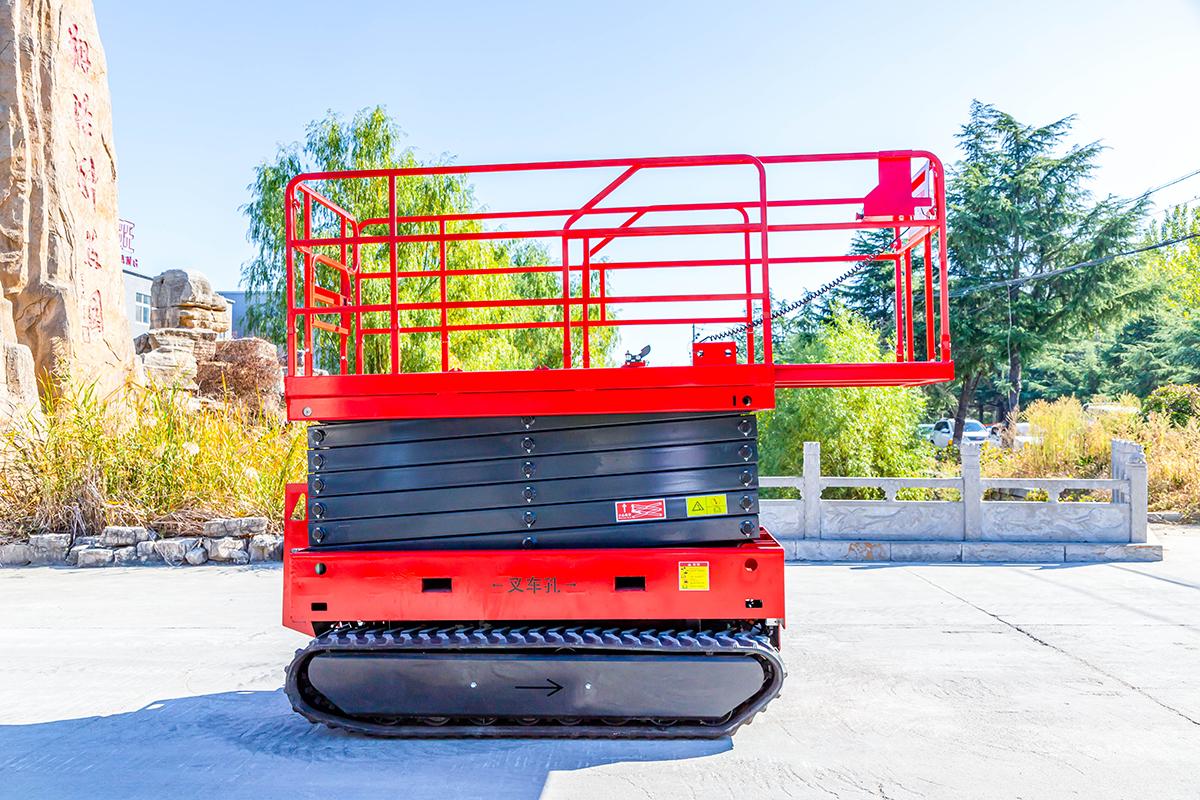 HW12 tracked lifting platform.