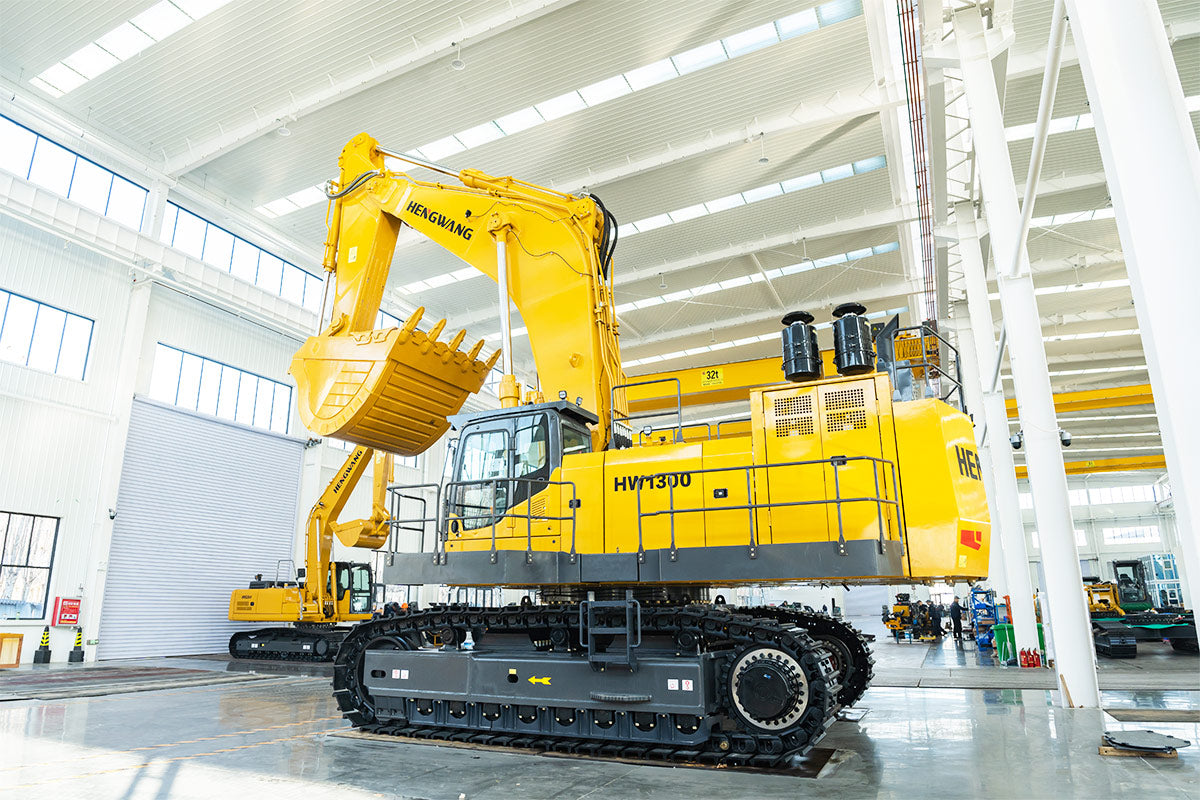 HW1300D large excavator.