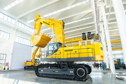 HW1300D large excavator.