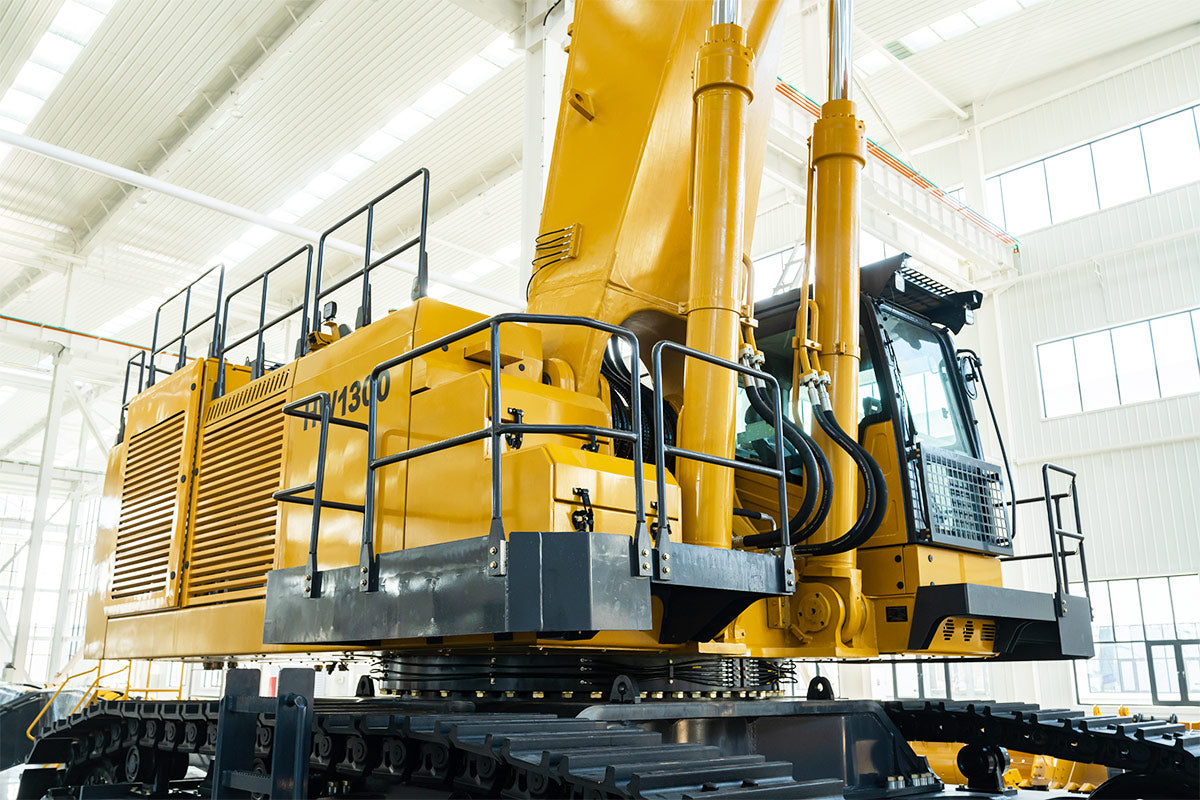 HW1300D large excavator.