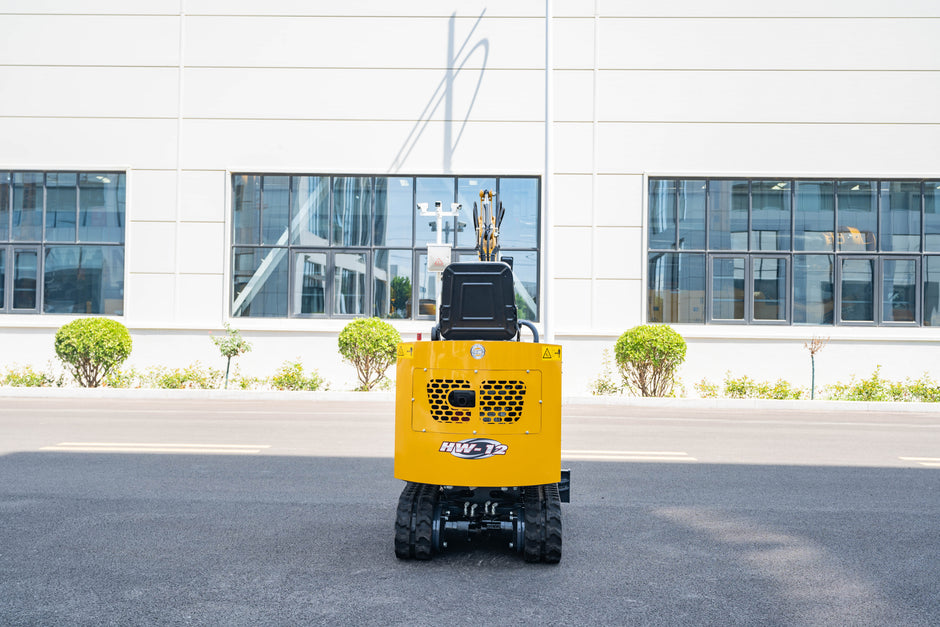 HENGWANG 1.5 Ton Mini Excavator | 15 HP Compact Digger with 2700mm Digging Radius